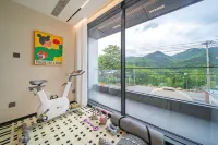 辰悠朵悅·180°湖山雙景溯溪親子度假villa美宿（雲上草原店）