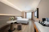 World Hotel (Jinan Century Avenue Wanda Plaza Baoshan Metro Station Branch) - balcony