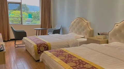 Grand Hotel in Shiping