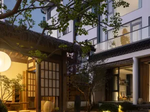 JING MO LIANG XI HOTEL