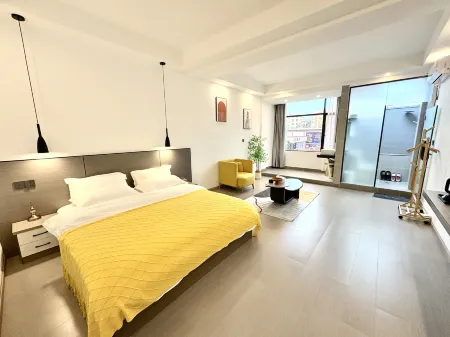 Xiangyun Welcome Guest House