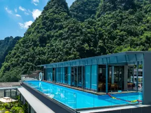 Yangshuo Youyue · Phoenix Qiyun Hotel (Yangshuo West Street)