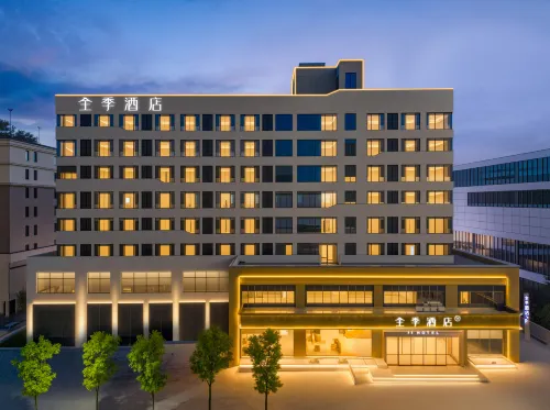 JI Hotel (Fenghuang Ancient Town Tourist Center)