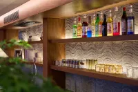 Wantu·Daiwang Neighbourhood Courtyard Homestay - С баром