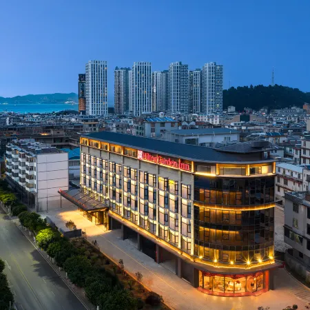 Hilton Garden Inn Dali Erhai Park