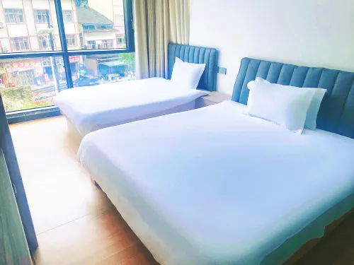 Huaxiang Hotel - 2 Yıldız