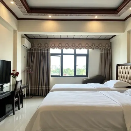 Dongxing Dongsen Hotel (Wanwei Golden Beach Scenic Area)