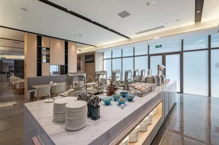 Atour Hotel (Suining Chuanshan High-speed Railway Station)