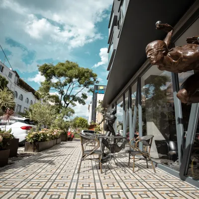 N- Hotel Hotels near Kunming Dianchi National Tourism Resort