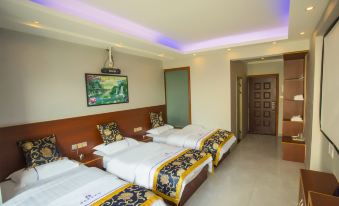 Junhao Business Hotel (Guang'an South Railway Station)