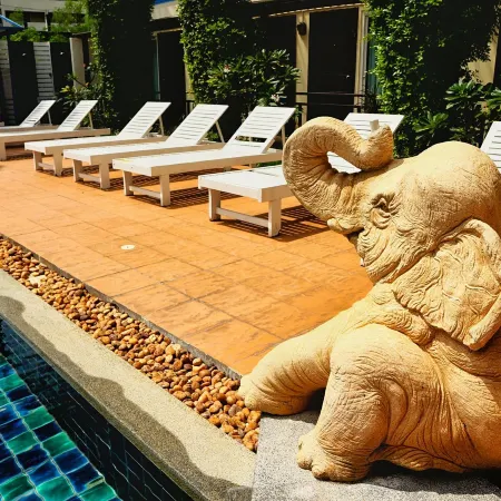 Napalai Resort Hua Hin Отели рядом с достопримечательностью «Статуя Будды»
