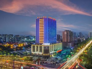 Minghua Hotel (Akesu Tianbai Friendly Shopping Plaza)