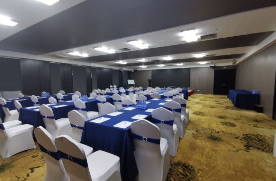 美豪丽致酒店(珠海情侣路海滨泳场店)(meihao lizhi hotel (zhuhai