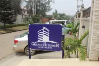 De Grandeur Tower Apartment - Gym