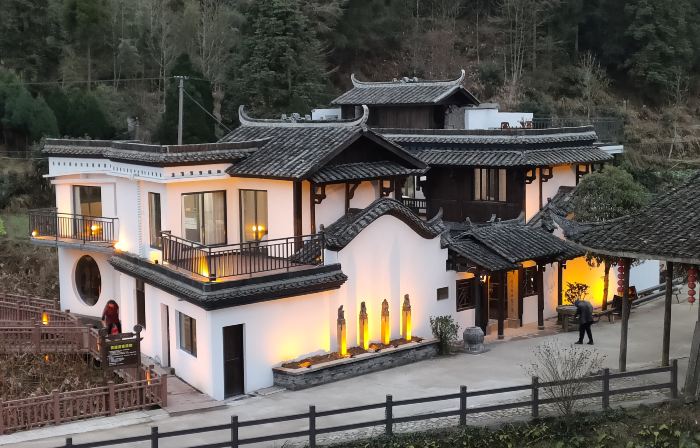 花築・鐘霊毓秀・雲中自在居・百年進士府邸（景寧雲中大漈）