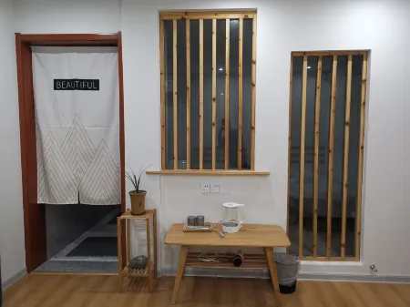 Old Street Shack Отели рядом с достопримечательностью «Rainbow Waterfall Scenic Spot In The Dabie Mountains»