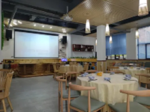 Wugongshan Yipinju Inn (Mountaineering Entrance Zhongyu Cableway Shop)