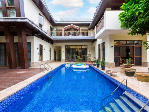 Sanya Yuelan Bay Boutique Villa (Yalong Bay store)