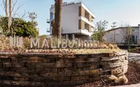 Malibu Hotel