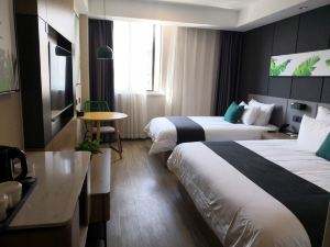 U Plus Hotel (Jinyang Plaza store of Dongtai high speed railway station)