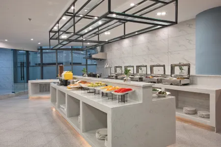 Weiduo International Hotel (Anqing high-speed railway station Branch)