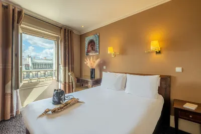 Hotel London Hotels near Le Louvre Ripaille