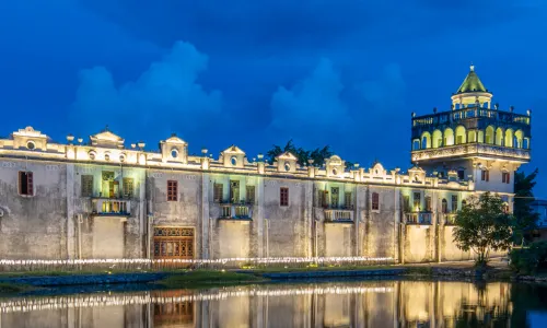 Floral Lux Hotel · Fifty-third Degree Zhuxia Hotel (Kaiping Diaolou Branch)