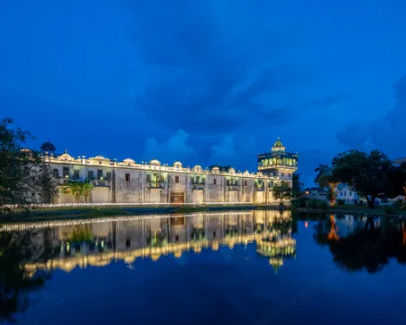 Floral Hotel · Fifty-third Degree Zhuxia Hotel (Kaiping Diaolou Branch) Hotels in Kaiping