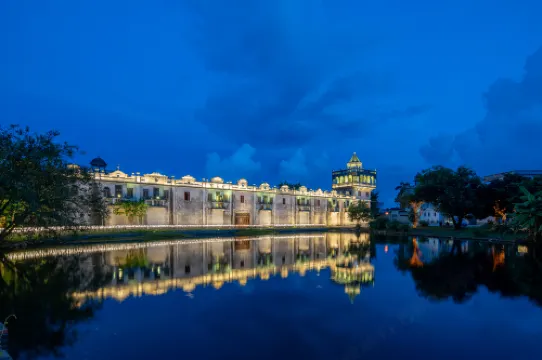 Floral  Hotel · Fifty-third Degree Zhuxia Hotel (Kaiping Diaolou Branch)