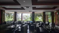 Kanthi Resorts Badami - Aamiainen