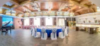 Excemon Beihai Beach Hotel（Yintan Chaodiao Square Store）