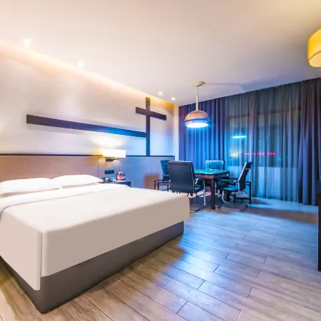 Longhui Kelli Hotel
