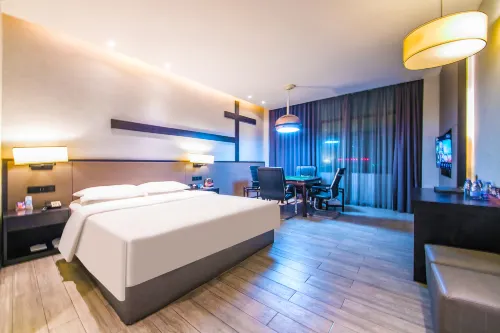 Longhui Kelli Hotel