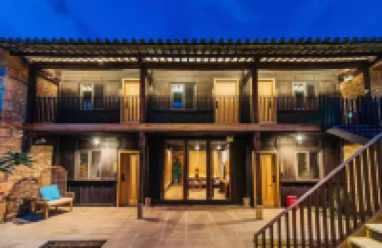 Mengzi Fanjian Humanities and Art Hotel (Bisezhai Branch)