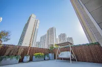 Yishang PLUS Hotel (Xiangyang Station Minfa Commercial Plaza Branch) - Pools