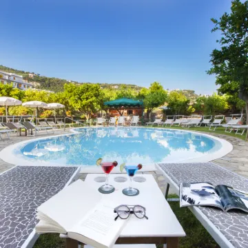 Hotel Antiche Mura Hotels near Corso Italia
