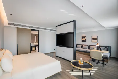 Shenyang Changbai island Atour Hotel