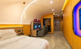 RIS Esports Hotel