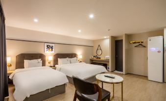 Brown-Dot Hotel Minam - Housity