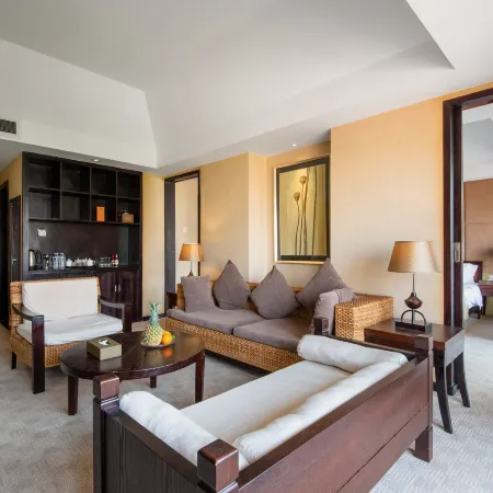 Sanjiang Peninsula Hotel