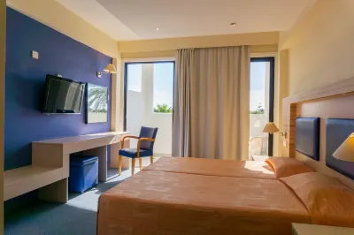 Mariandy Hotel Hoteles cerca de Golden Beach