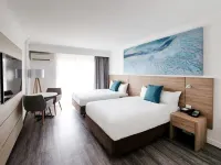 Novotel Cairns Oasis Resort Hotels in Cairns