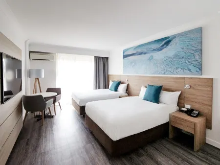 Novotel Cairns Oasis Resort Отели рядом с достопримечательностью «Кэрнс Эспланаде Лагун»