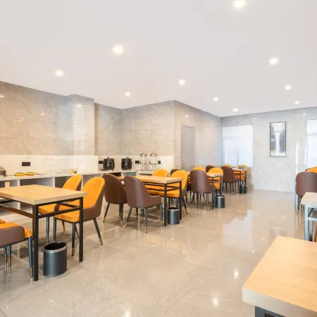 GreenTree Inn Express Hotel (Changjiang Avenue)