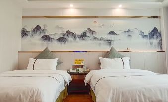 Changde Yilong Hotel