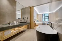 Yuelai Garden Hotel - balcony