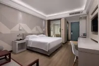 Borrman Hotel (Zhijiang Guomao Qixing Square)