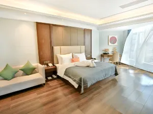 Deyang Golden Carlley Hotel