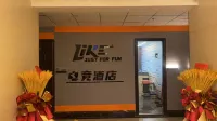 Like E-Sports Hotel