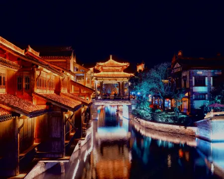 Huajiadi • Runkai Holiday Hotel (Taierzhuang Ancient City Scenic Area) Hotels in Zaozhuang